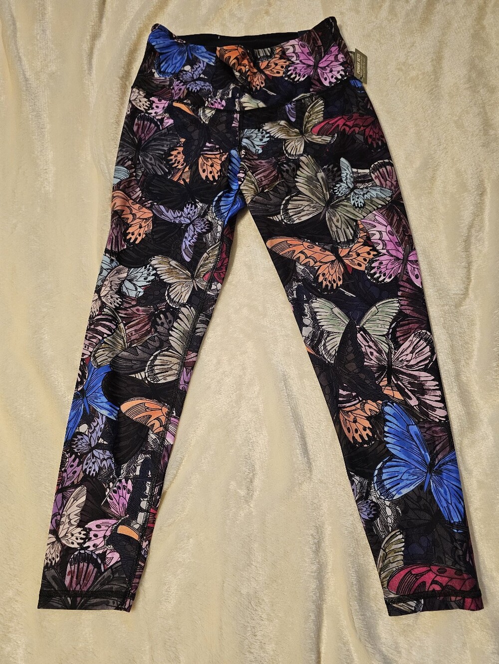Victoria's Secret Sport Butterfly Women's Leggings Yoga Pants Gym MED NWT Ankle